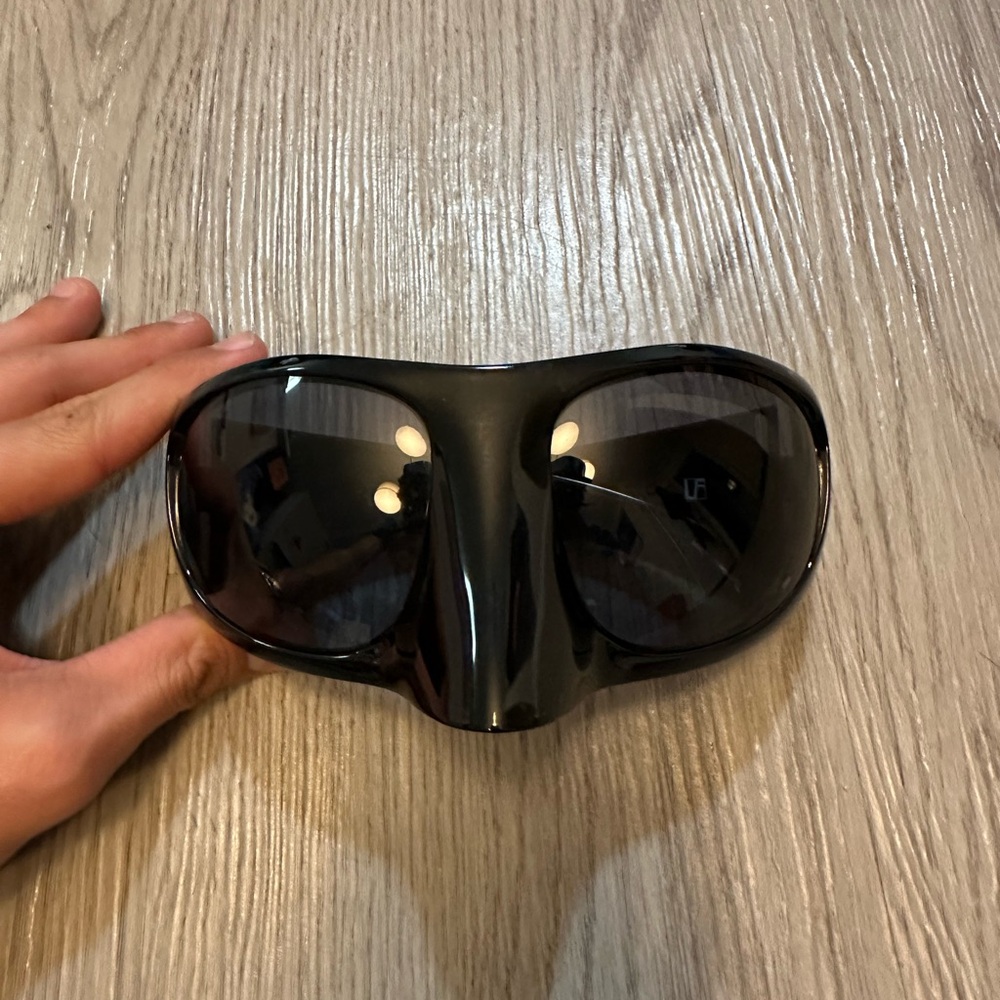 Linda Farrow “Steve Lacy” Black Sunglasses
